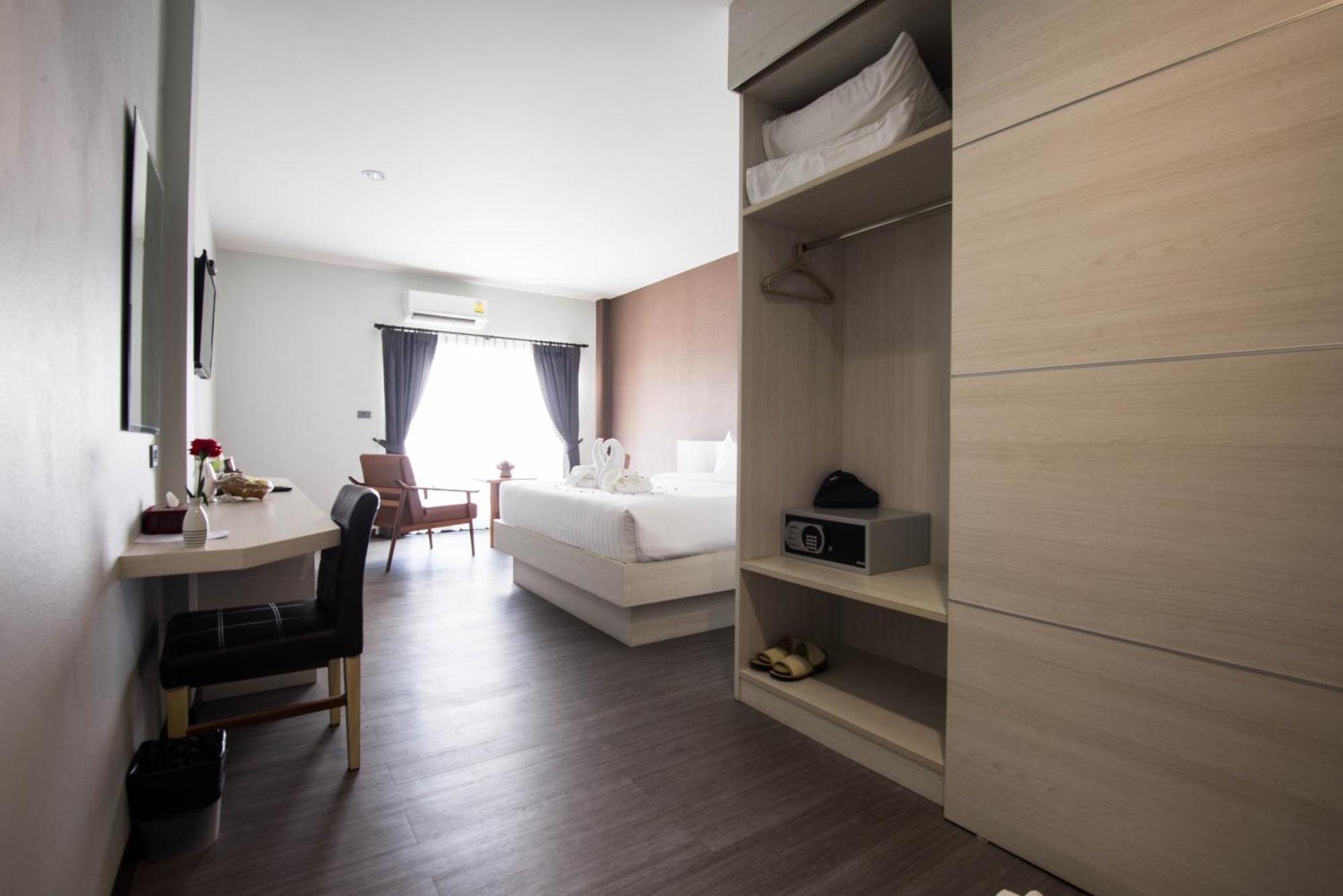 Socool Grand Hotel Nang Rong Экстерьер фото