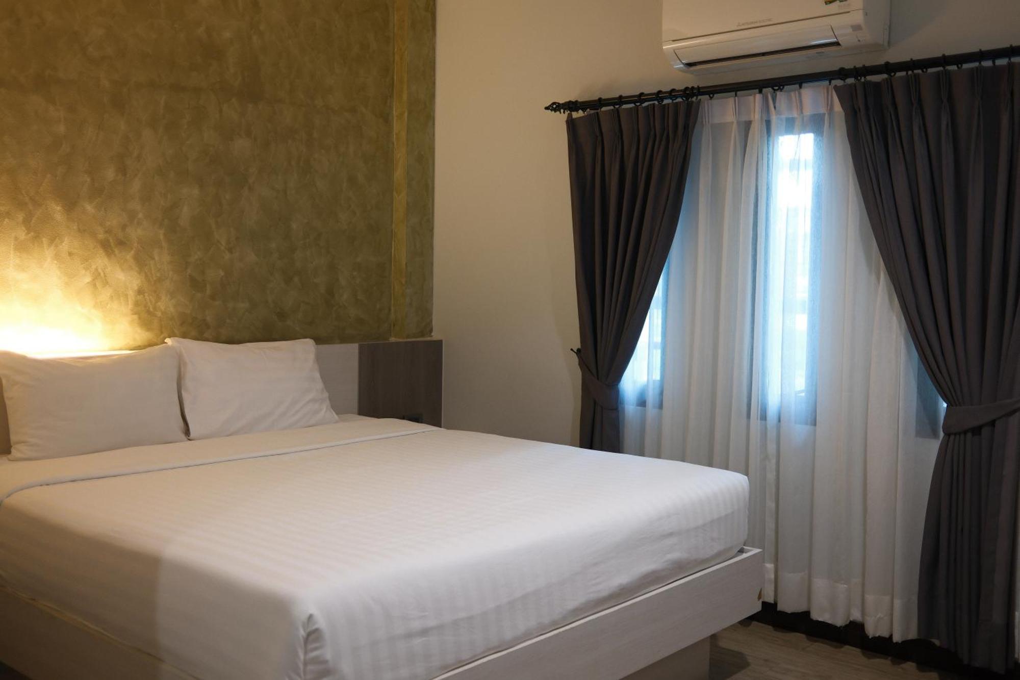 Socool Grand Hotel Nang Rong Экстерьер фото