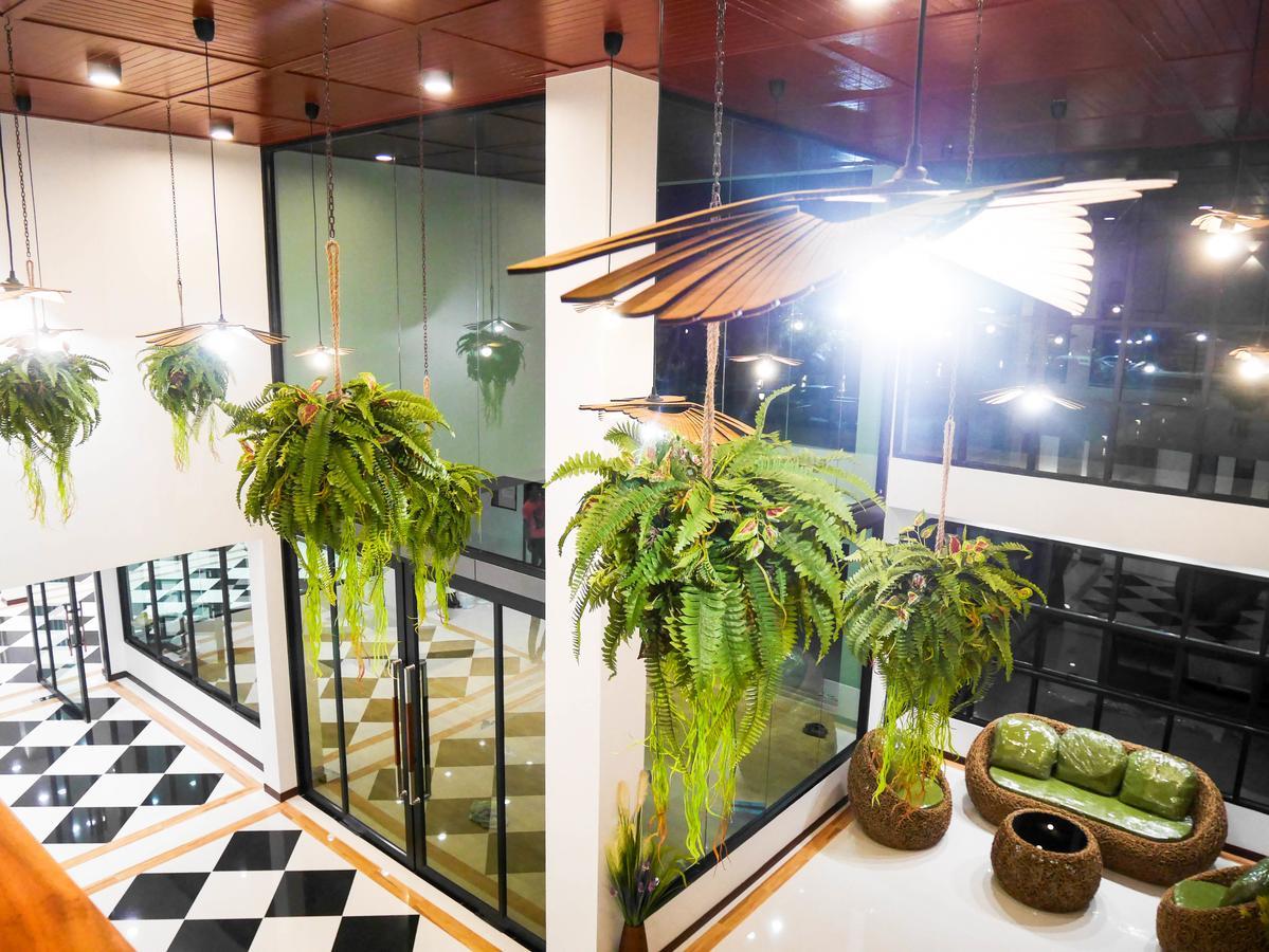 Socool Grand Hotel Nang Rong Экстерьер фото